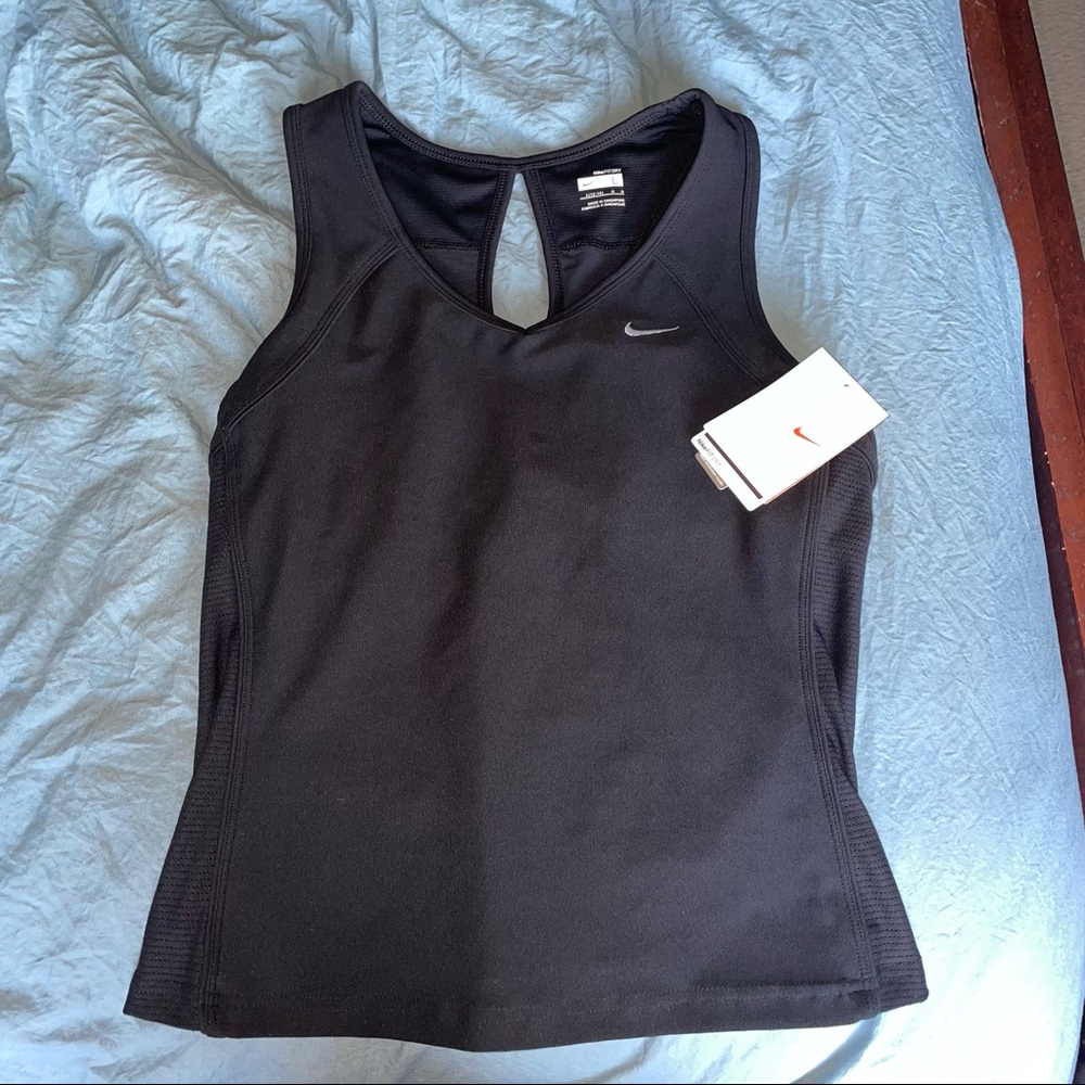 🖤NEW🖤 NWT Women’s Nike tank top